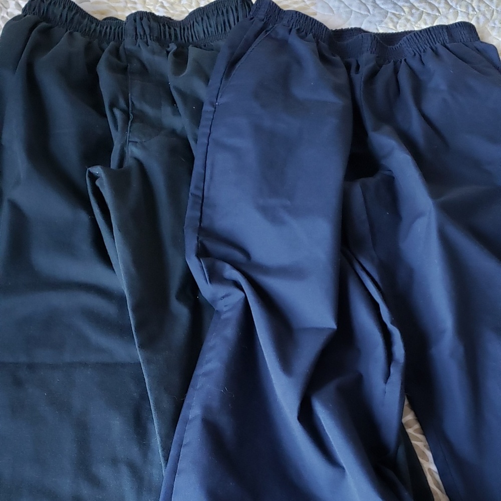 Navy blue chef pants.